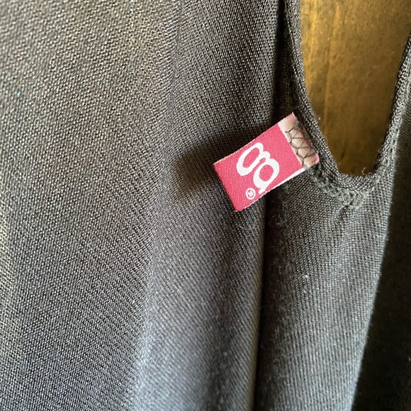 Sleeveless Black Cardigan - Picture 5 of 5